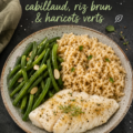Assiette de cabillaud, riz brun et haricots verts, un repas équilibré et coloré.