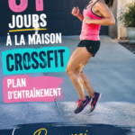Femme en train de faire un exercice de CrossFit à la maison