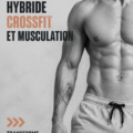 Femme s'entraînant avec des poids et faisant des exercices de CrossFit dans une salle de sport.