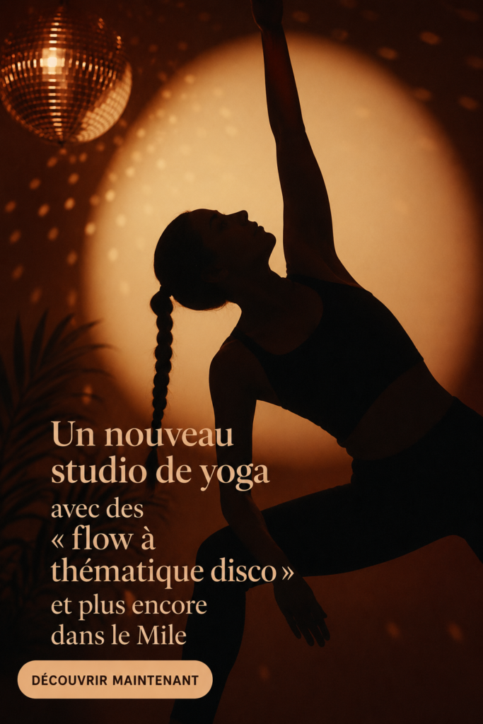 Un cours de yoga thématique disco dans un studio lumineux au Mile-End.