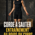 Femme utilisant une corde à sauter dans son salon pour s'entraîner à la maison.