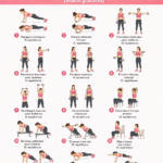 Femme heureuse effectuant des exercices pour les bras à la maison.
