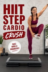 Femme en train de faire un entraînement HIIT à la maison, se concentrant sur sa forme physique.