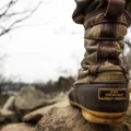 Korvex Gear chaussures trail sur sentier boueux